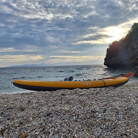 Tinaoog Beach Resort Alad Zewnętrze zdjęcie